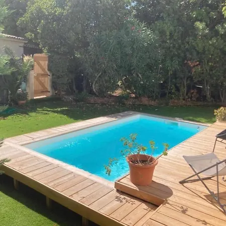 Maison A 20 Metres De La - Piscine Casa de Férias *