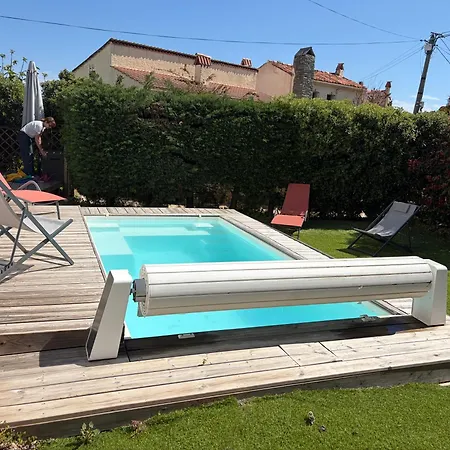 Maison A 20 Metres De La - Piscine