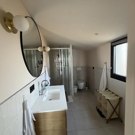 Maison A 20 Metres De La - Piscine *