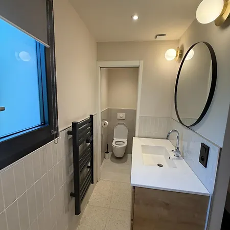 Maison A 20 Metres De La - Piscine *