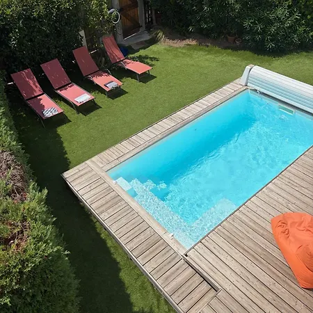 Casa vacanze Maison A 20 Metres De La - Piscine